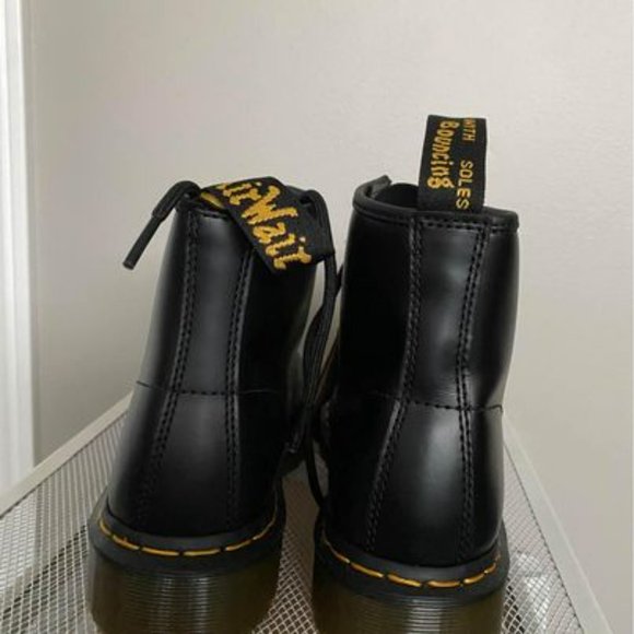 NWT Doc Martens 101 Yellow Stich (Women's US 9) - Picture 3 of 4